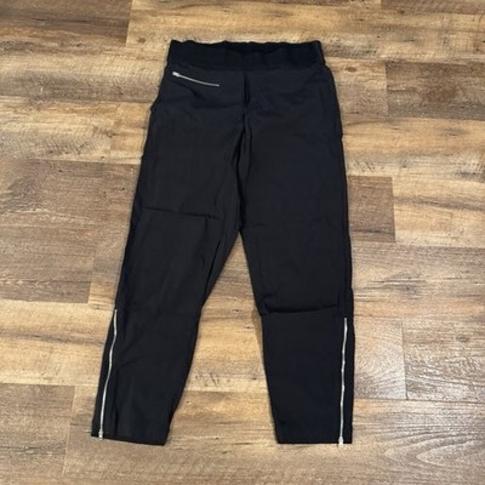 Athleta Mod Trekkie Crop Pants 6 Black Zip Pocket Nature Gorpcore Hiking Camping